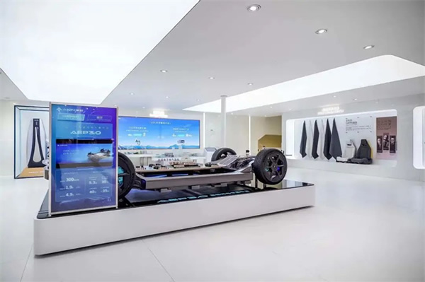 發(fā)現(xiàn)歐切斯之旅，走進廣汽埃安科技展廳，感受"中國智造"力量