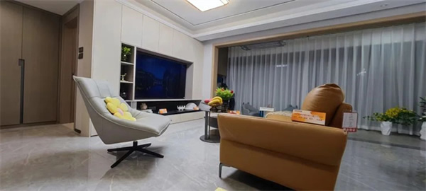 AI造星說丨成品+定制雙驅動，廣拓渠道強獲客