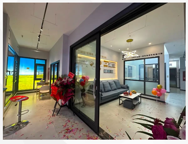 智慧之窗點亮新城，施米德攀枝花店盛大啟幕，搶占先機