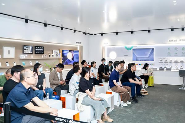 將「如然之光」帶到上海國際車展，lipro 智能家居走在行業(yè)前端