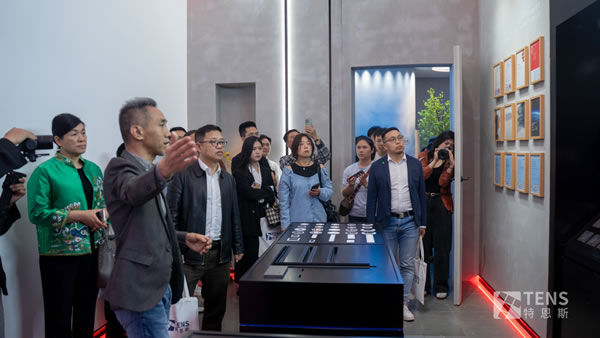 特恩斯智能情景光體驗館在中山華藝廣場盛大開業