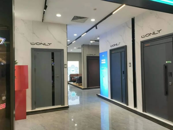 王力智能鎖呼和浩特市優秀經銷商溫志強談成功經驗_3