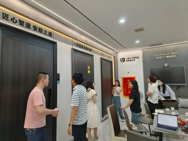 王力智能鎖營銷團隊前往湖南開展走訪交流活動_3