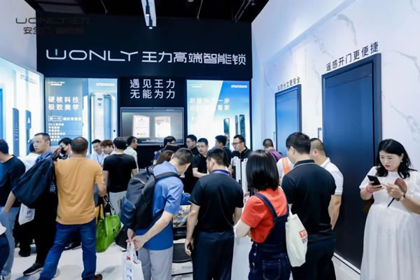 王力打造入戶門風向標驚艷全場，載譽收官！_3