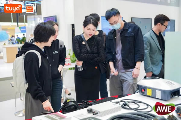 涂鴉智能亮相AWE2023,掀起“煥新”潮_6