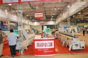 濟(jì)南永強(qiáng)中意木工機(jī)械